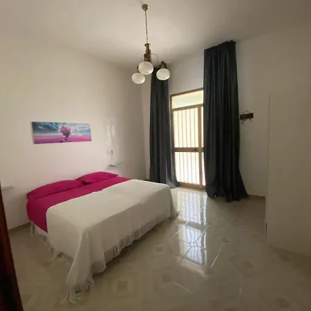 Bed & Breakfast La Casa Di Mussiu Salemi